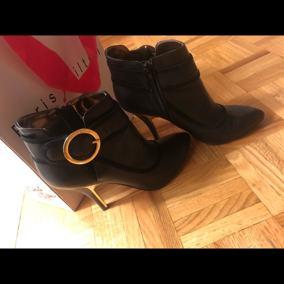 Paris Hilton pink bottom, black booties - Picture 2 of 4